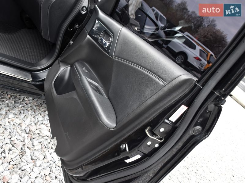 Седан Honda Accord 2014 в Дрогобичі