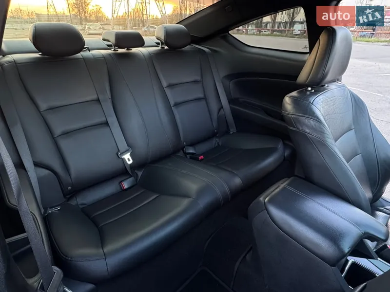 Honda Accord 2017 VIN 1HGCT1B82HA008105 фото оголошення 27 з 81