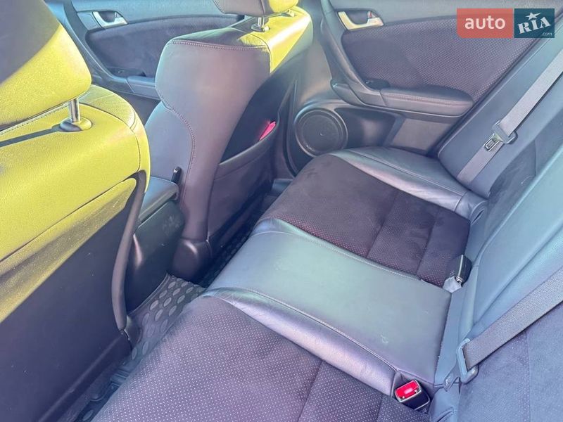 Седан Honda Accord 2012 в Днепре