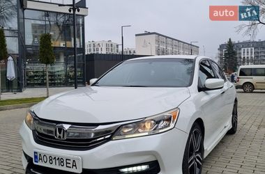 Седан Honda Accord 2015 в Ужгороді