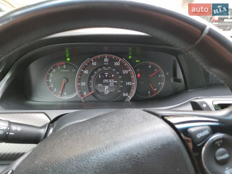 Седан Honda Accord 2015 в Ужгороде