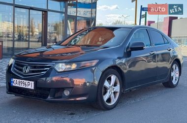 Седан Honda Accord 2009 в Киеве