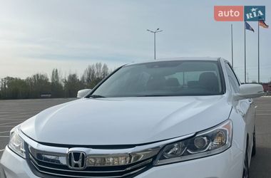 Седан Honda Accord 2015 в Києві