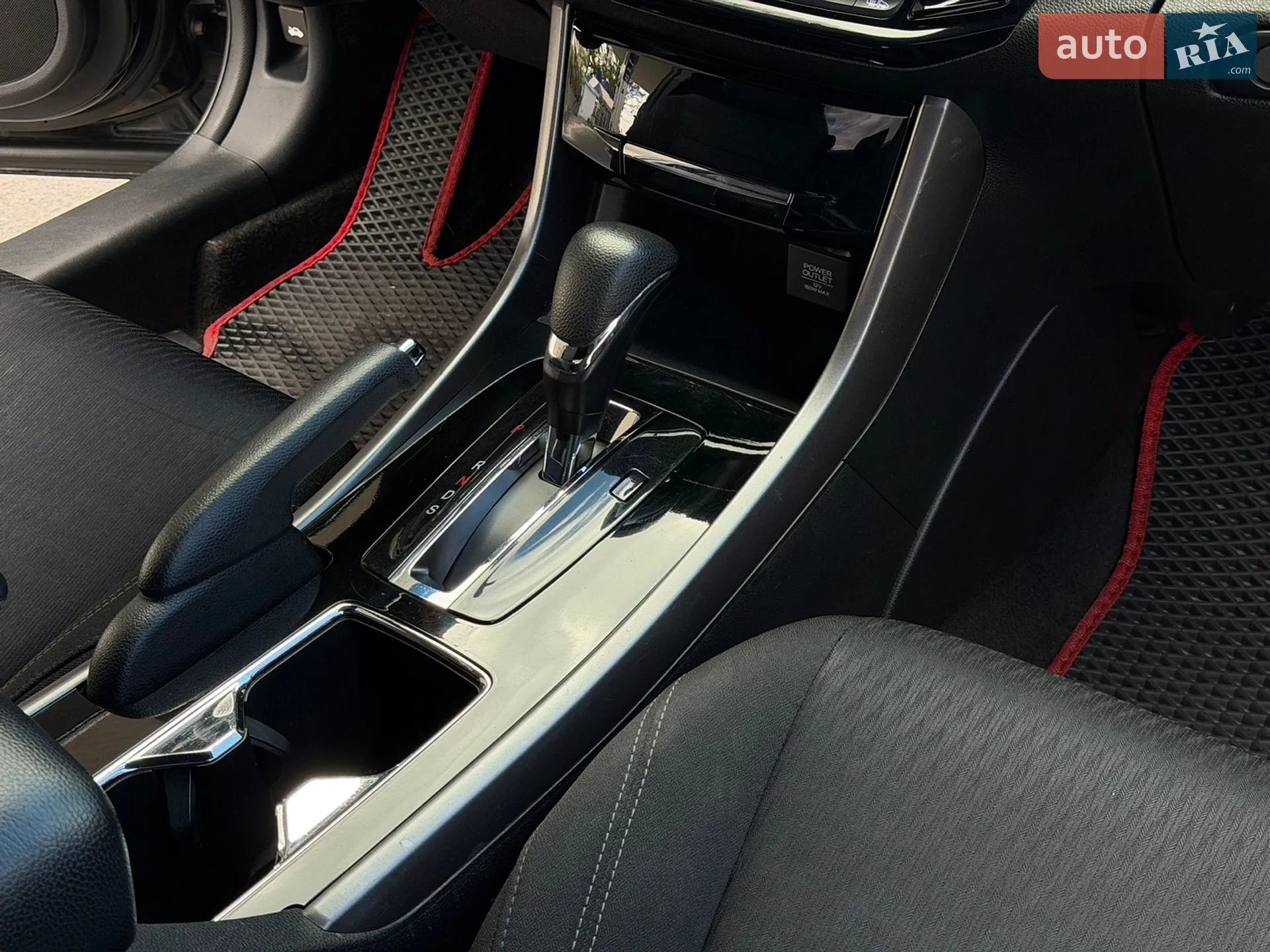 2015 Honda Accord - мініатюра 28