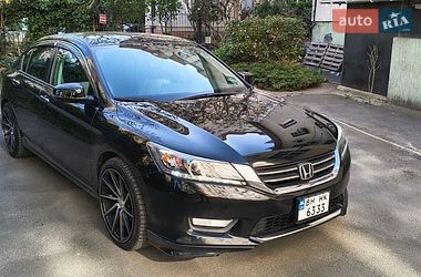 Седан Honda Accord 2015 в Одессе