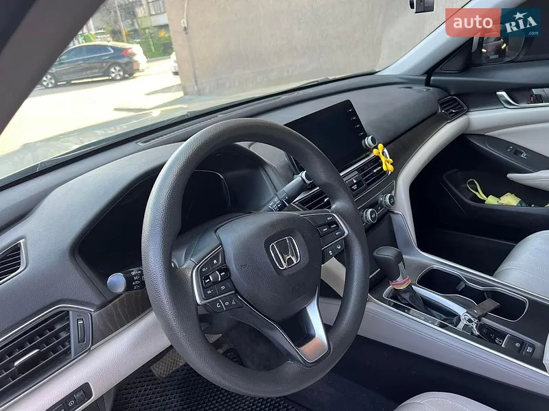 Honda Accord 2018 VIN 1HGCV1F46JA152134 фото оголошення 14 з 62