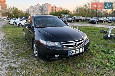 Седан Honda Accord 2006 в Києві