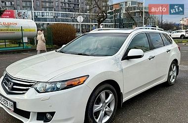 Універсал Honda Accord 2010 в Ужгороді