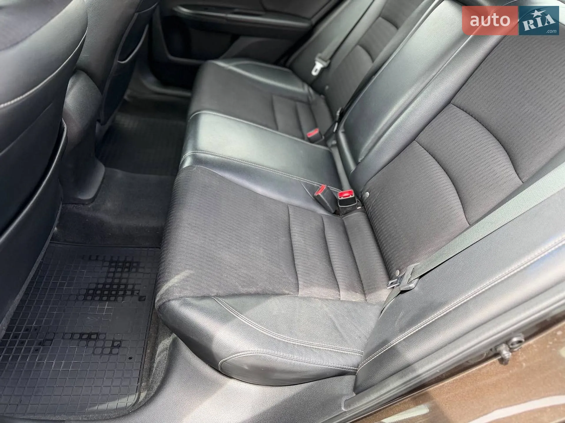 2015 Honda Accord - мініатюра 24
