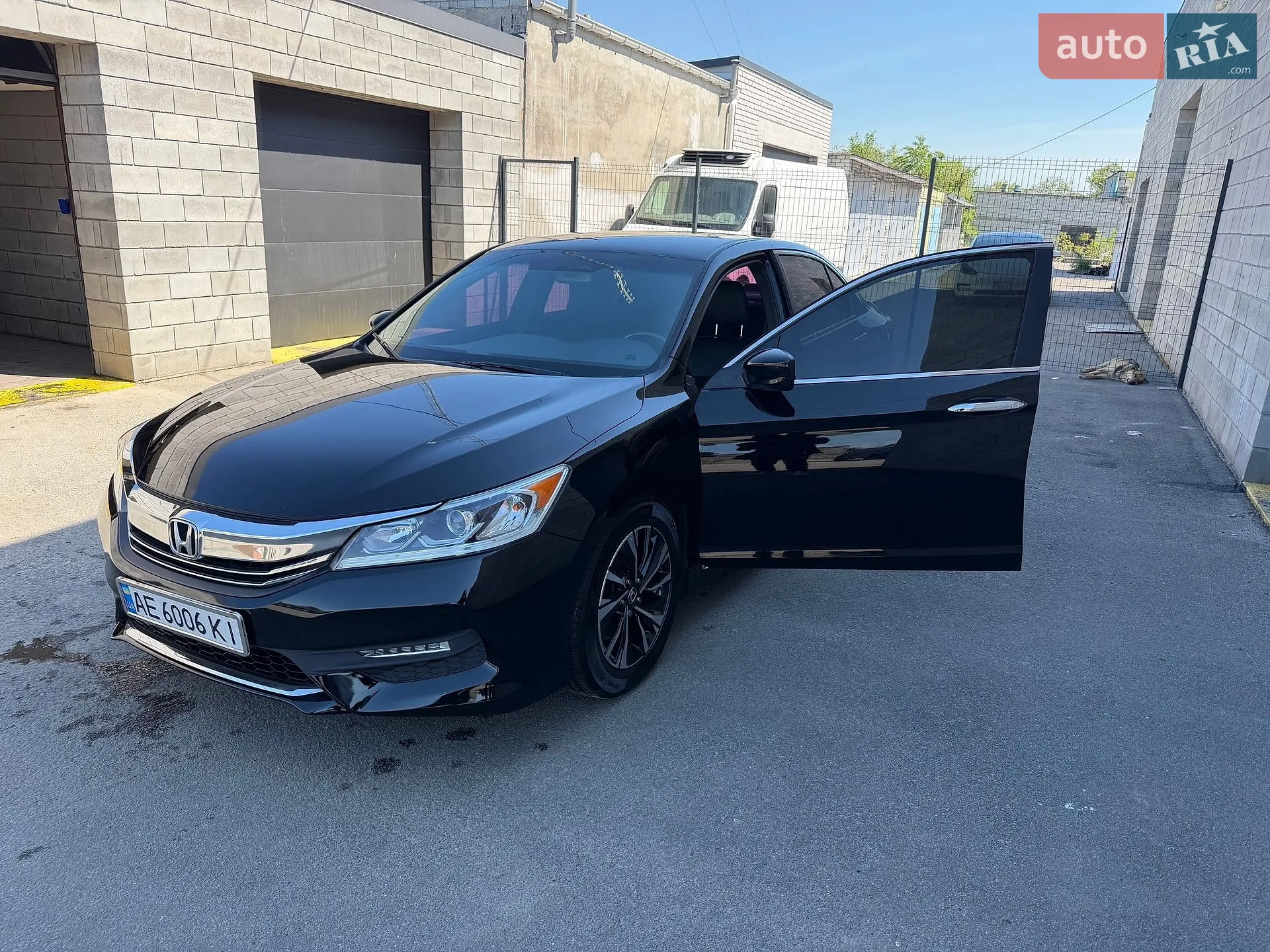 2017 Honda Accord - фото 1