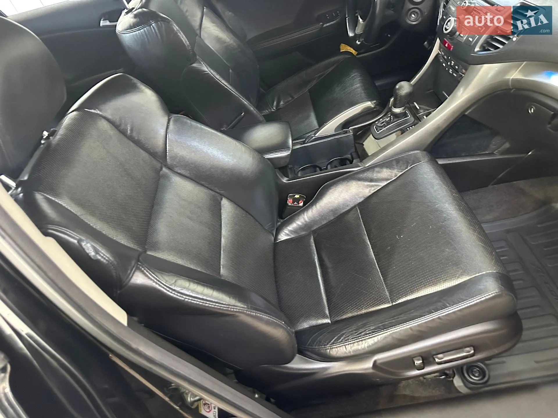 2010 Honda Accord - мініатюра 10