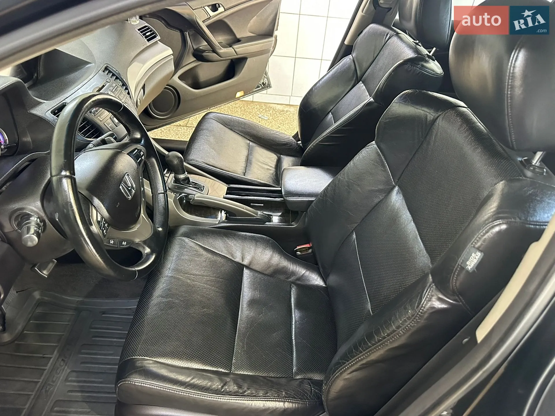 2010 Honda Accord - мініатюра 11