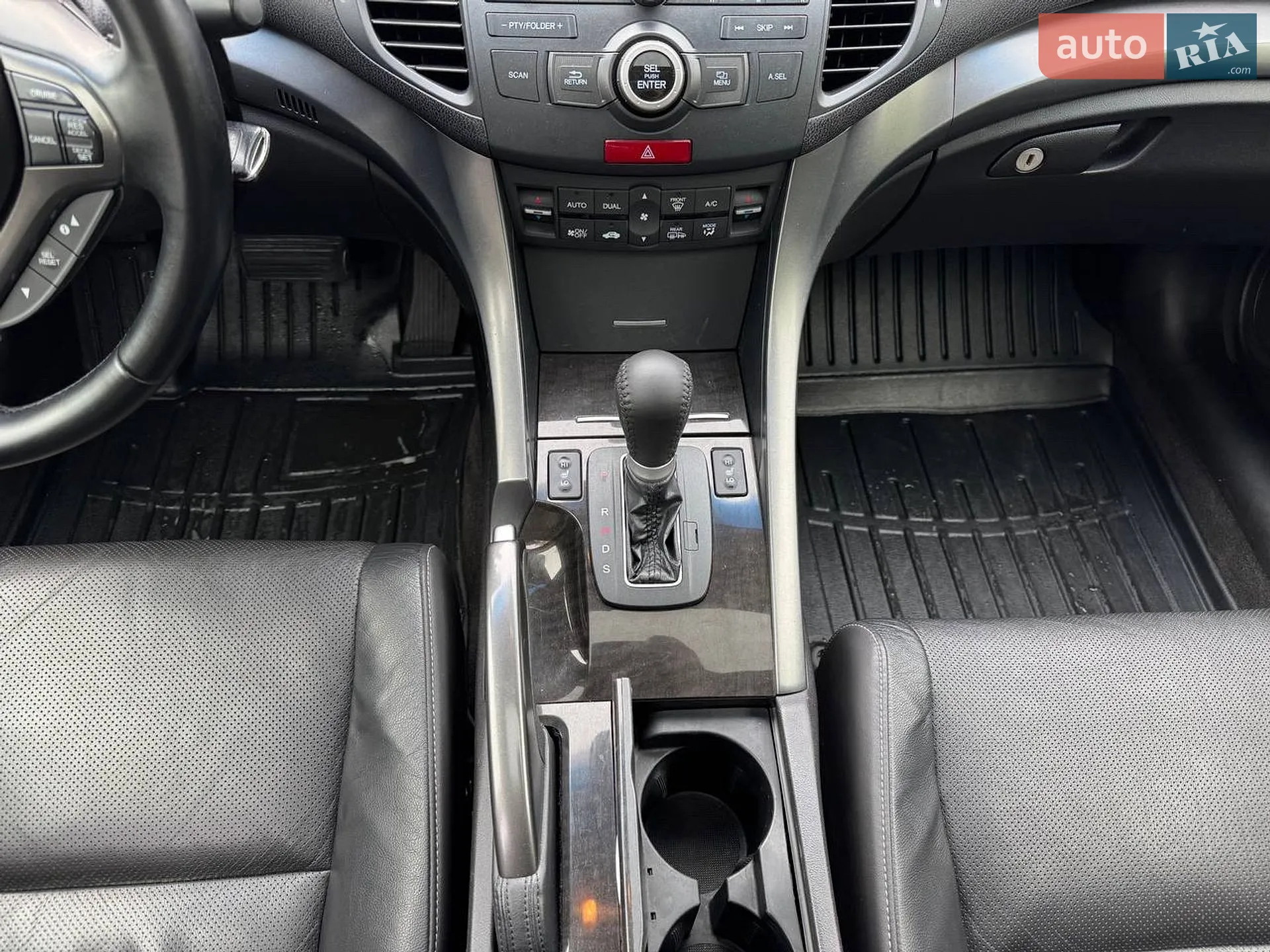 2012 Honda Accord - мініатюра 11