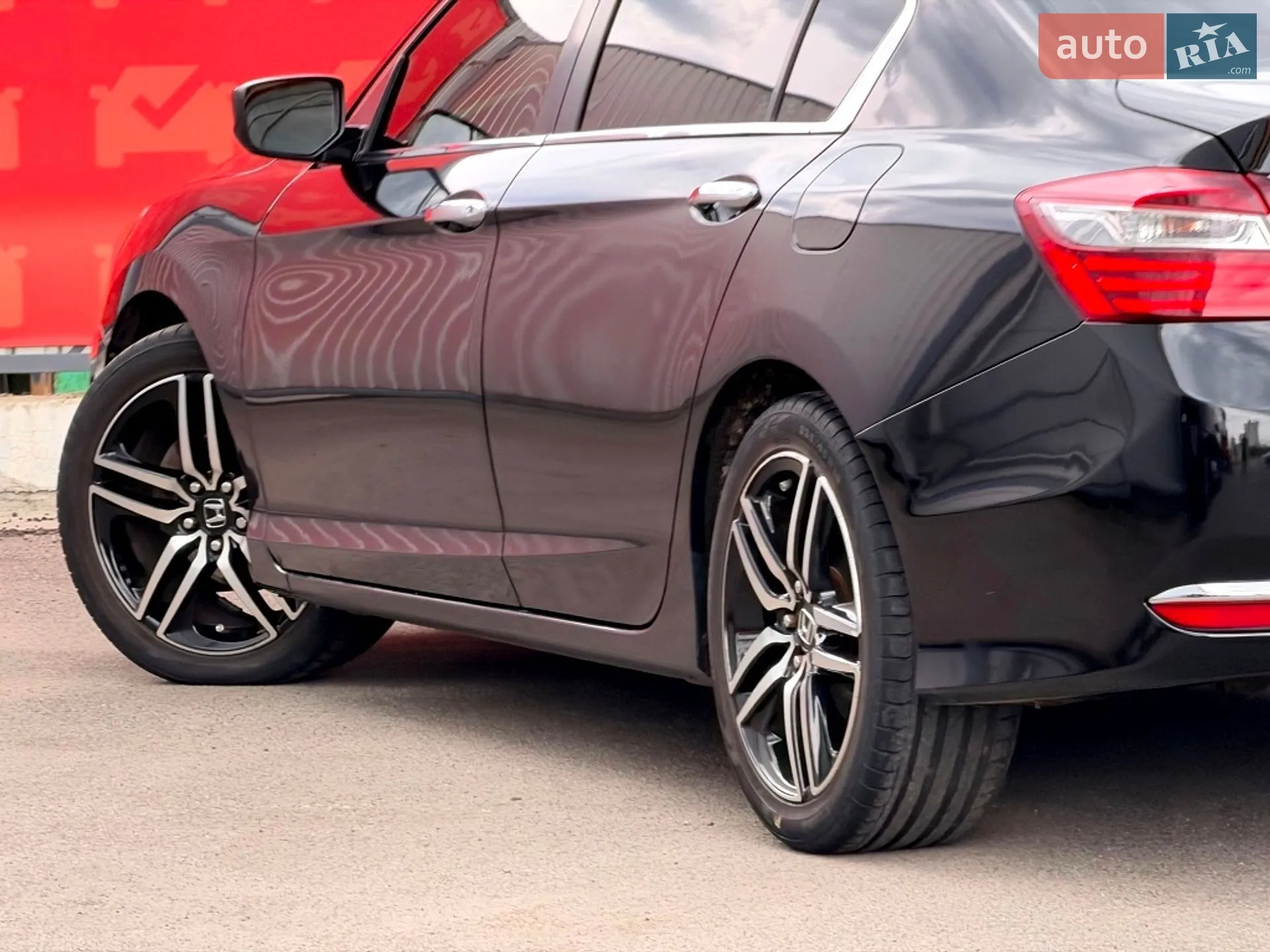 2016 Honda Accord - мініатюра 16