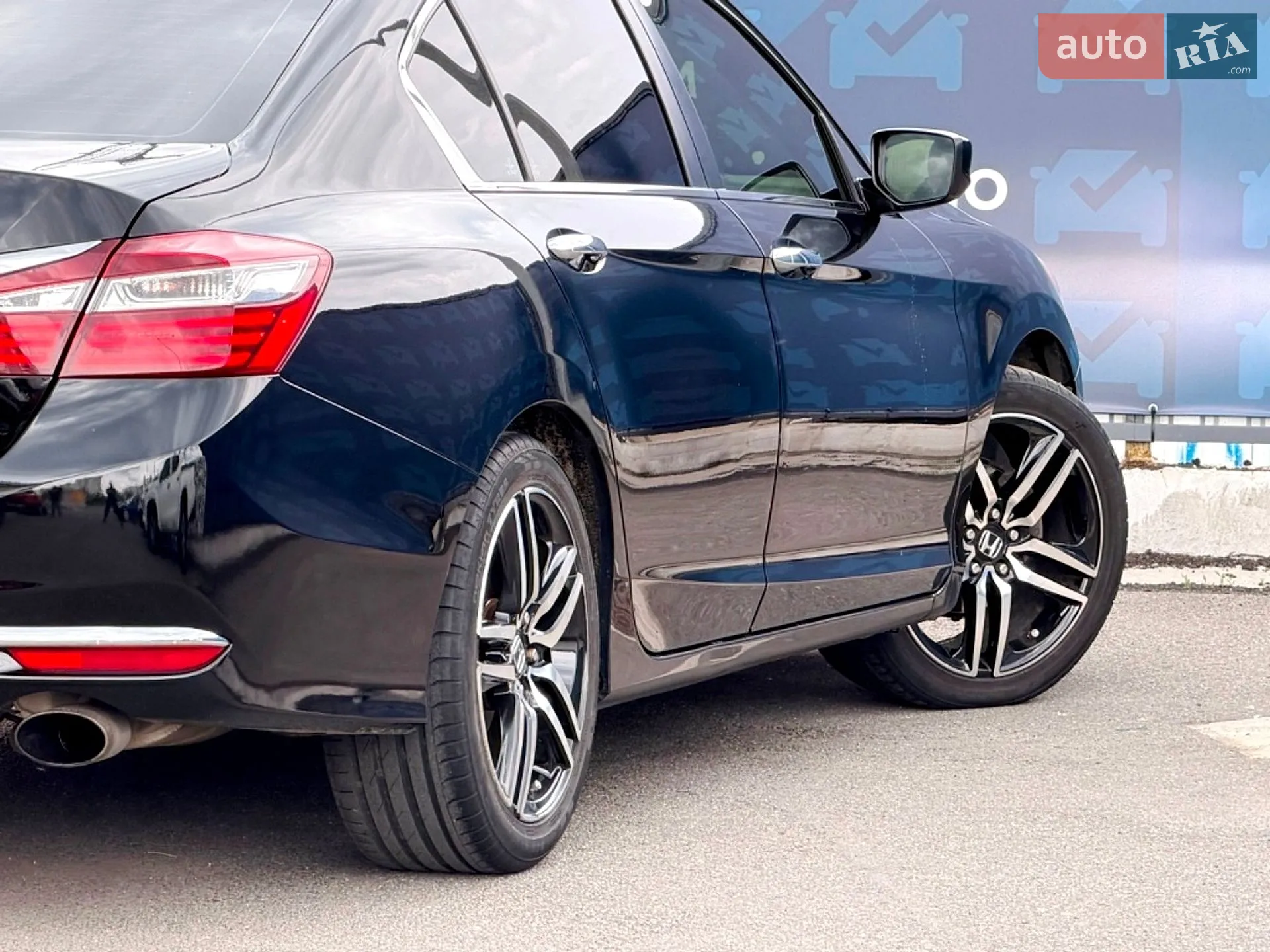 2016 Honda Accord - мініатюра 17