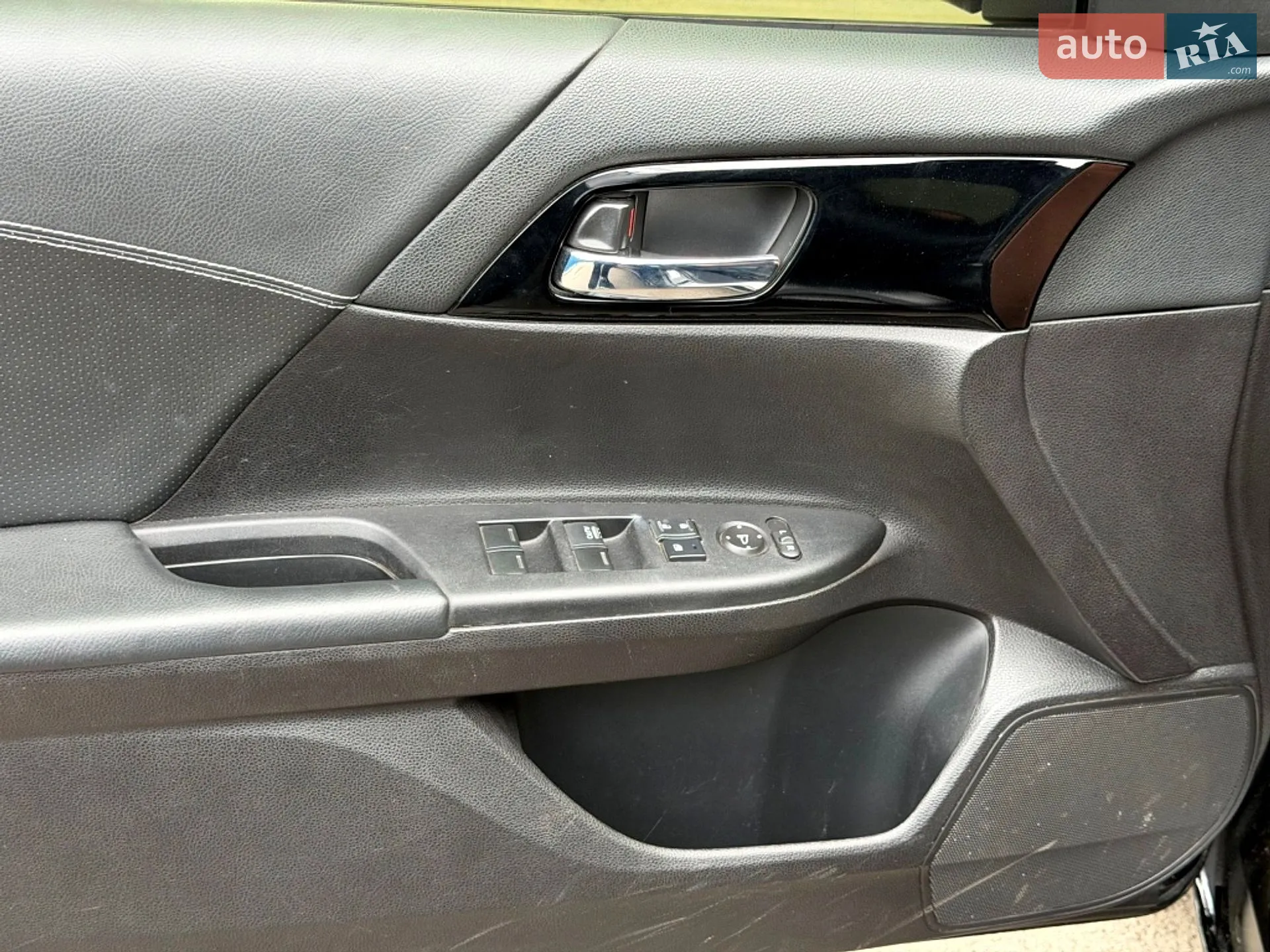 2016 Honda Accord - мініатюра 23