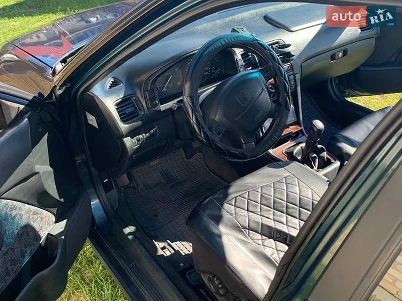 Honda Accord 1998 VIN SHHCE8570WU026931 фото оголошення 9 з 51