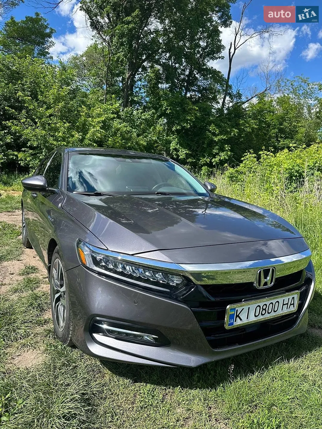 Honda Accord 2019 VIN 1HGCV3F94LA002680 фото оголошення 4 з 21