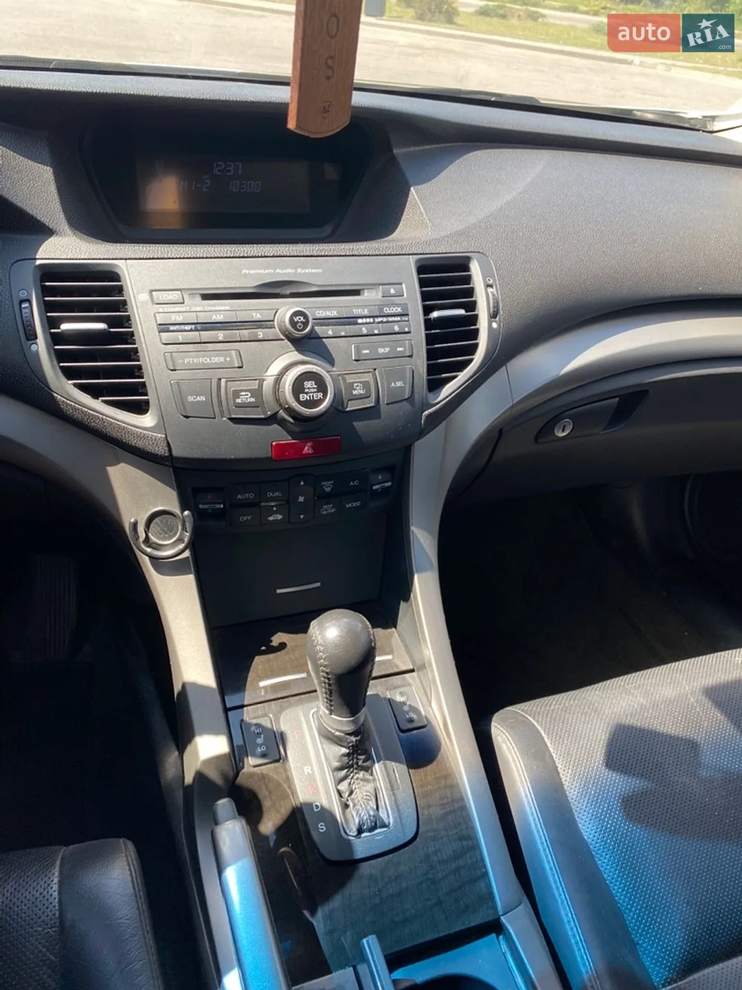 2010 Honda Accord - мініатюра 11