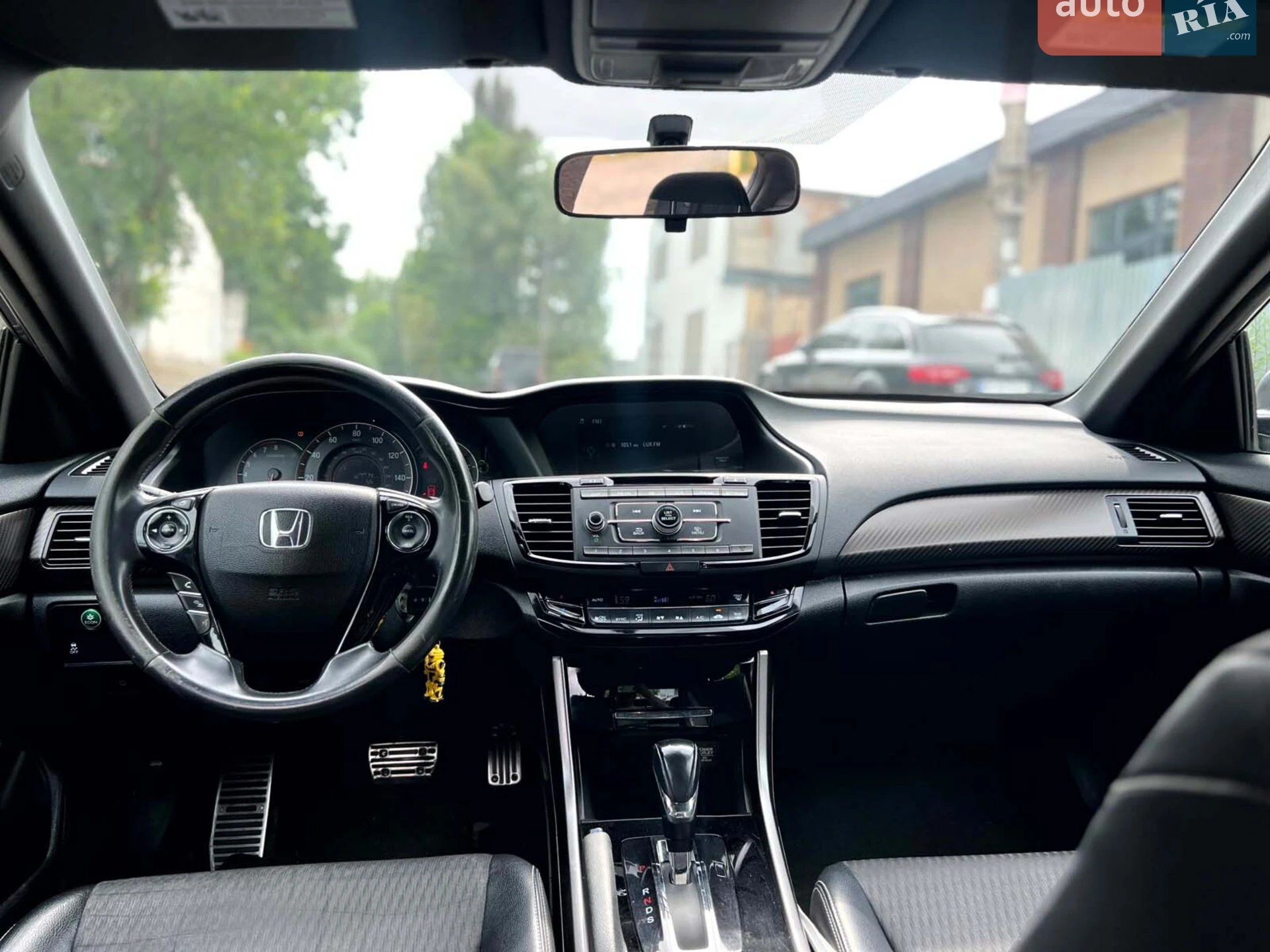2015 Honda Accord - мініатюра 17