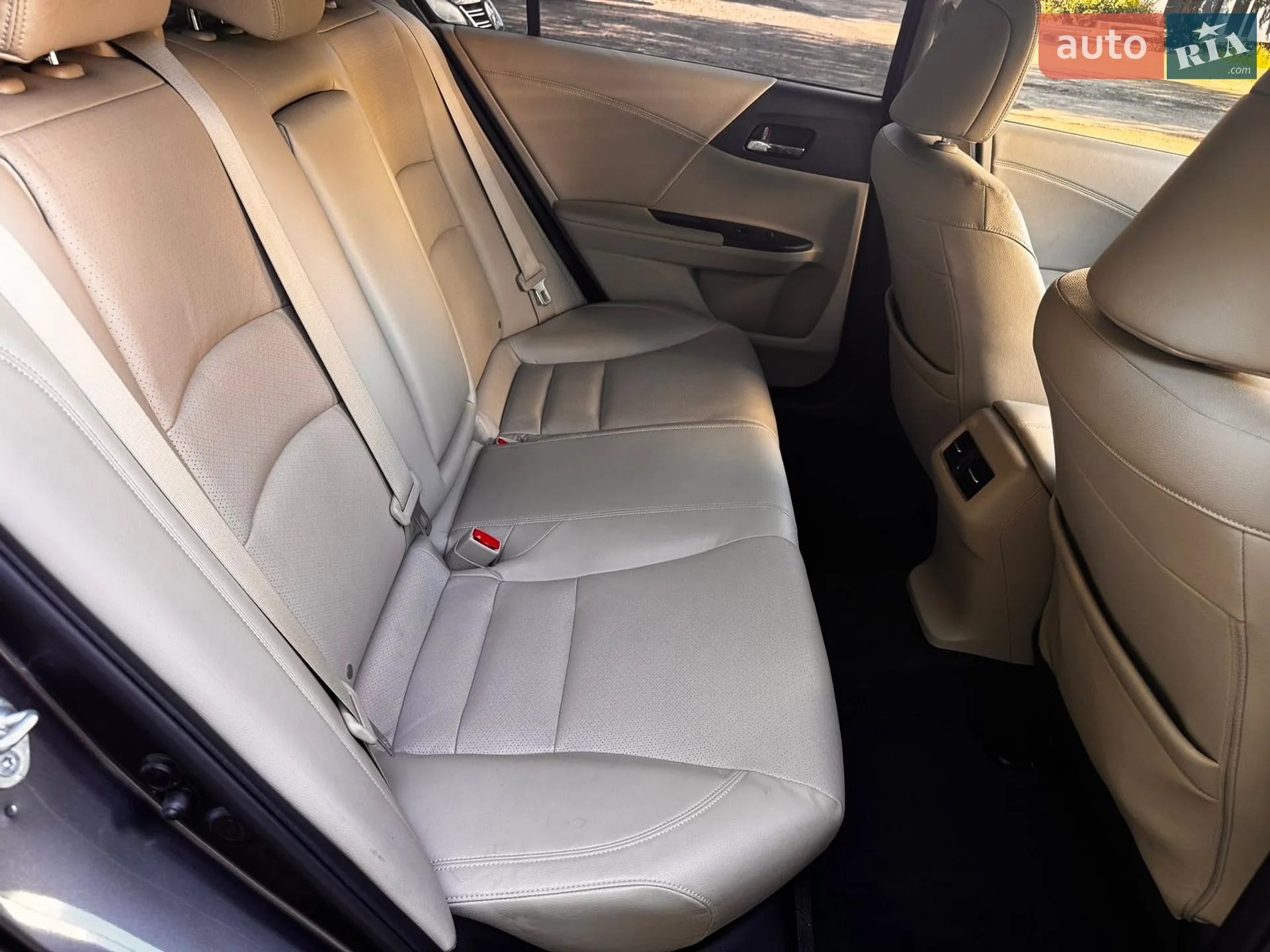 2016 Honda Accord - мініатюра 15