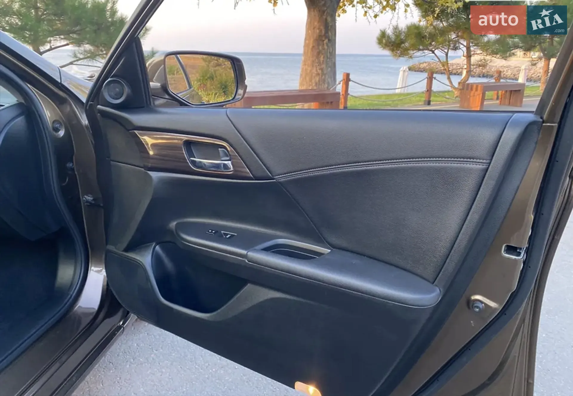 2018 Volkswagen Touareg - мініатюра 13