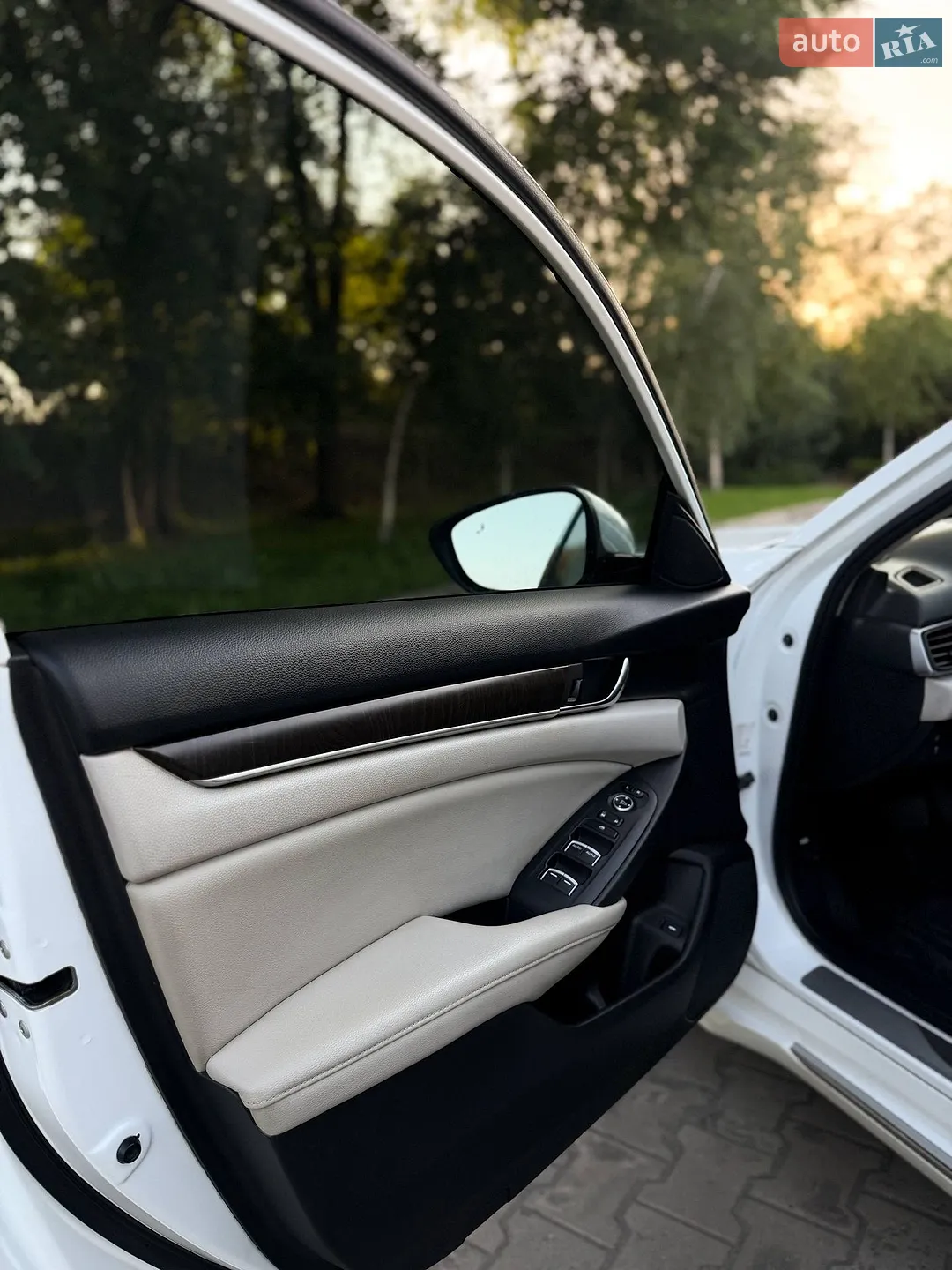 2018 Honda Accord - мініатюра 16