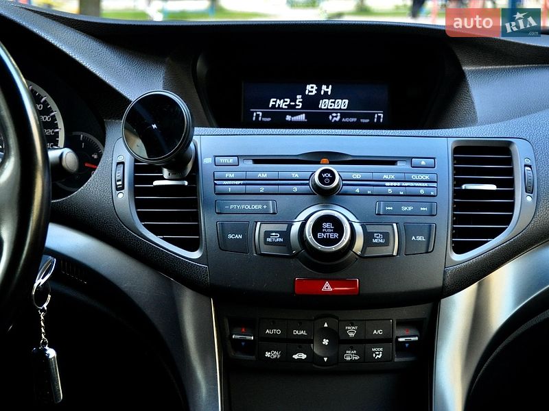 Седан Honda Accord 2012 в Киеве