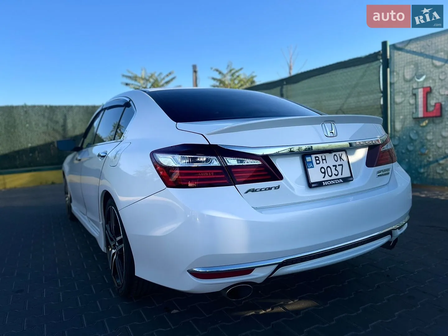 2017 Honda Accord - мініатюра 13