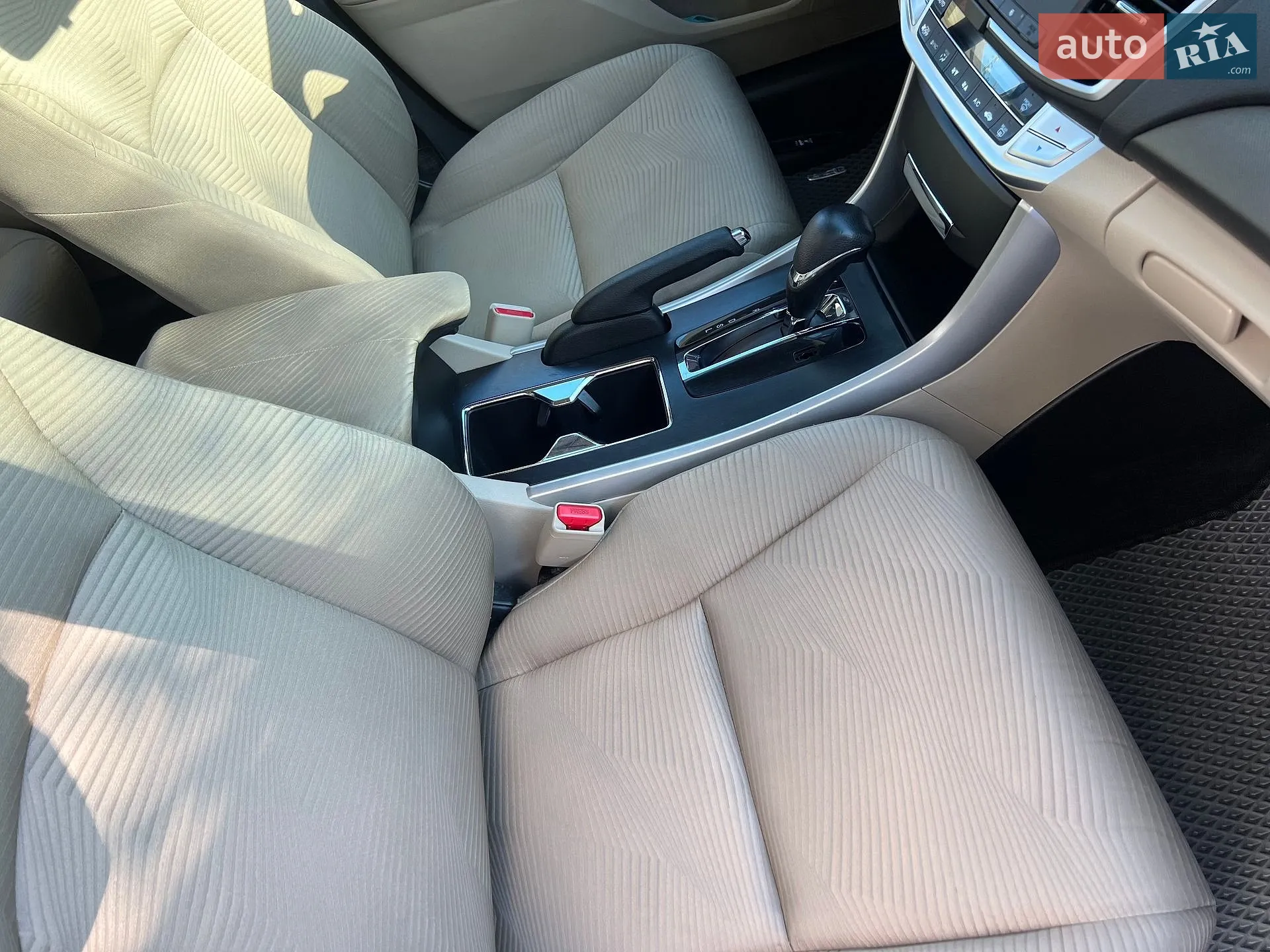 2014 Honda Accord - мініатюра 16