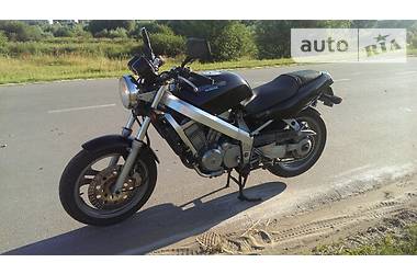 Мотоцикл Классік Honda Bros 400 1988 в Кам'янці-Бузькій