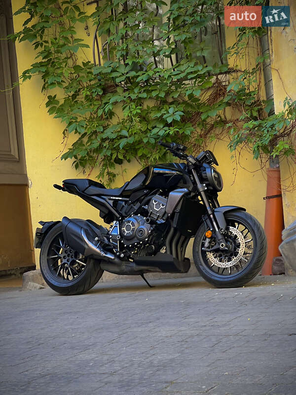 Мотоцикл Без обтікачів (Naked bike) Honda CB 1000R 2022 в Львові