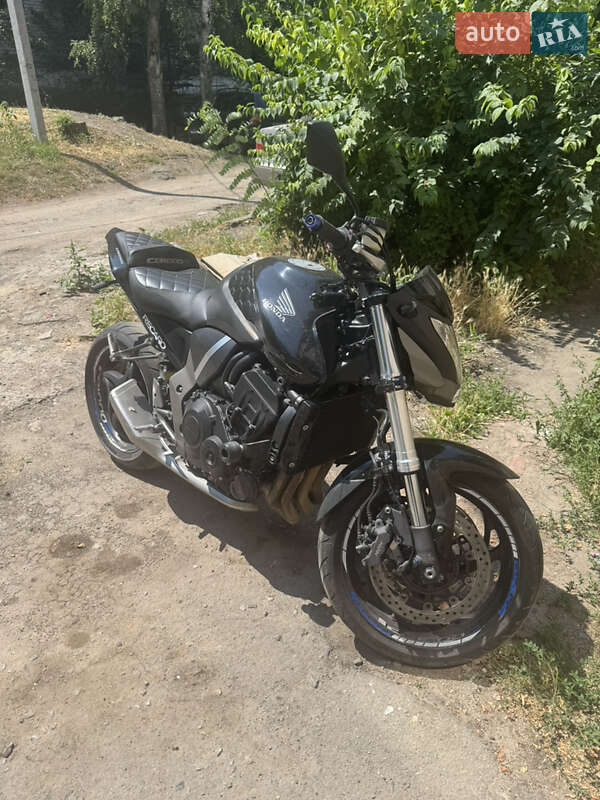 Honda CB 1000R 2012