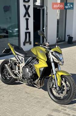 Мотоцикл Без обтекателей (Naked bike) Honda CB 1000R 2010 в 