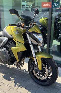 Мотоцикл Без обтекателей (Naked bike) Honda CB 1000R 2010 в 