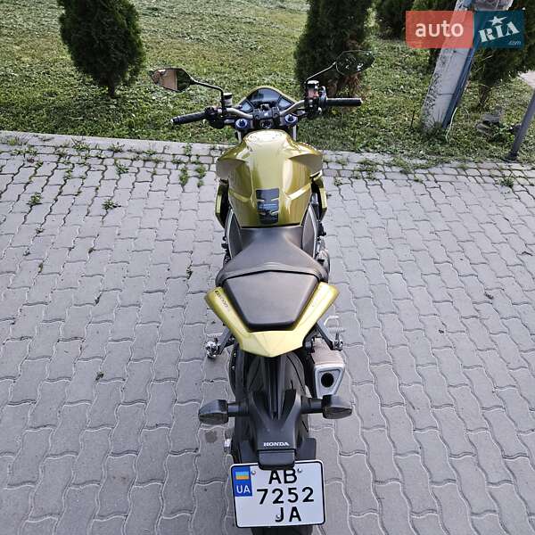 Мотоцикл Без обтекателей (Naked bike) Honda CB 1000R 2010 в Тернополе