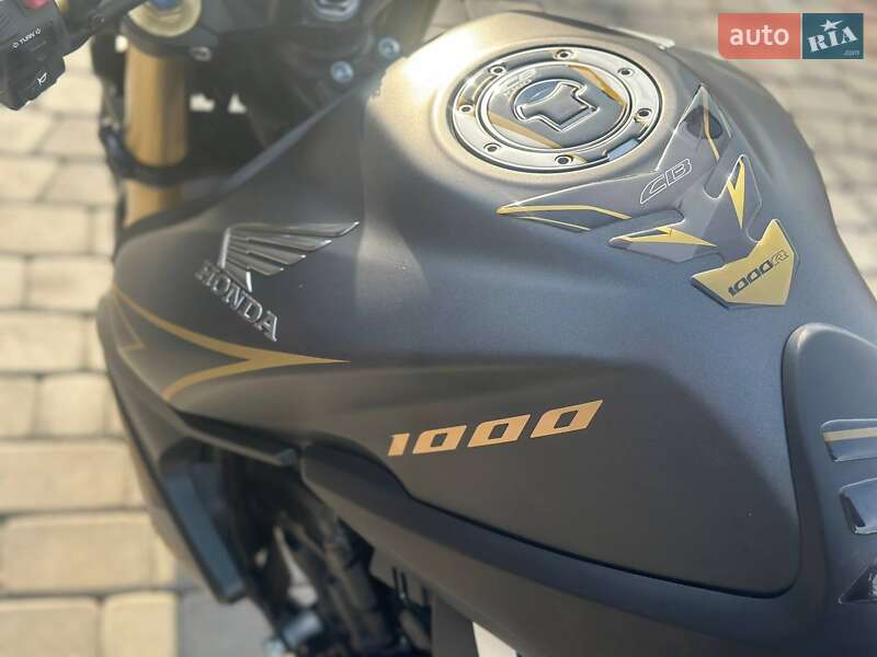 Мотоцикл Без обтекателей (Naked bike) Honda CB 1000R 2012 в Киеве