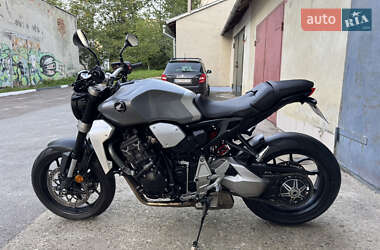 Мотоцикл Классик Honda CB 1000R 2018 в 