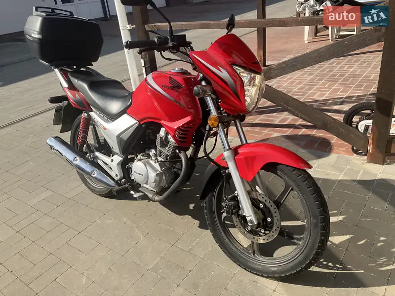 Мотоцикл Классік Honda CB 125F 2015 в 