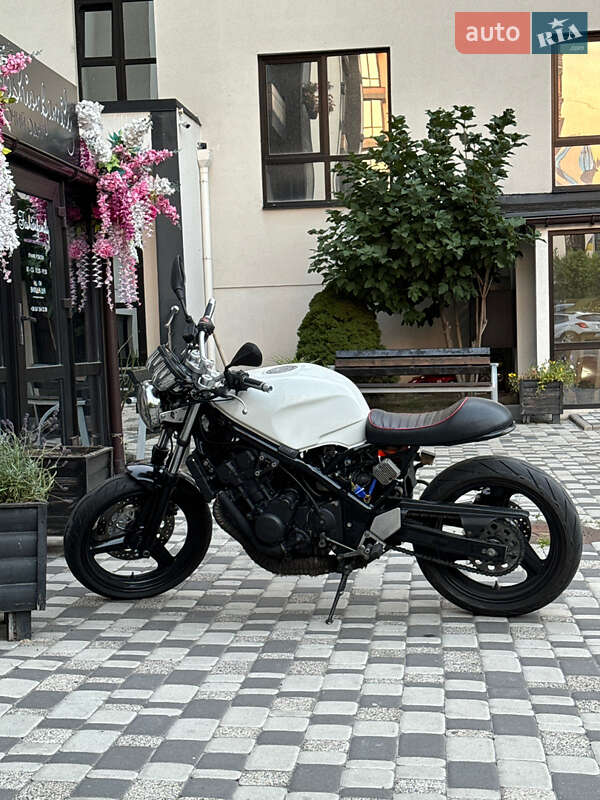 Кафе рейсер Honda CB-1 1990 в Киеве