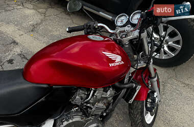 Мотоцикл Классик Honda CB 250F Hornet 2005 в 