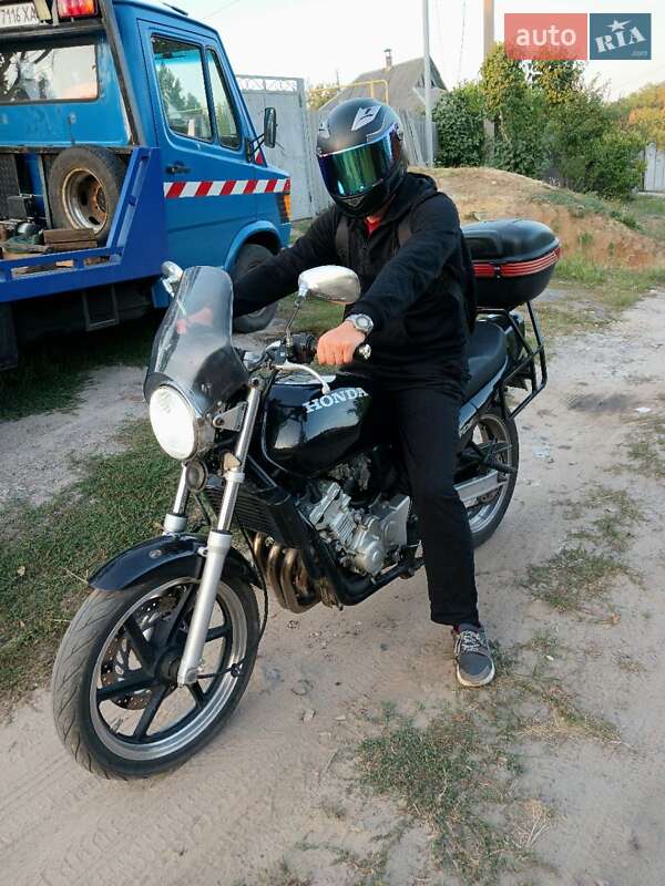 Спортбайк Honda CB 250F Hornet 1996 в Харькове