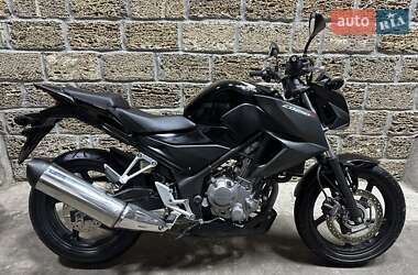 Мотоцикл Без обтікачів (Naked bike) Honda CB 250F Hornet 2015 в Одесі