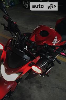 Мотоцикл Без обтекателей (Naked bike) Honda CB 300F 2015 в Одессе