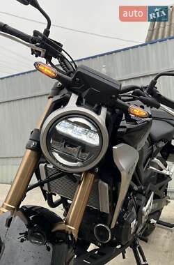 Мотоцикл Без обтекателей (Naked bike) Honda CB 300R 2021 в 