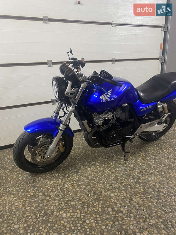 Мотоцикл Без обтекателей (Naked bike) Honda CB 400SF 2002 в Одессе