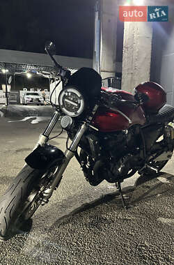 Мотоцикл Кастом Honda CB 400SF 2001 в  фото 2 Мотоцикл Кастом Honda CB 400SF 2001 в