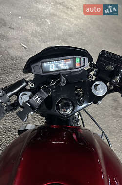 Мотоцикл Кастом Honda CB 400SF 2001 в  фото 8 Мотоцикл Кастом Honda CB 400SF 2001 в