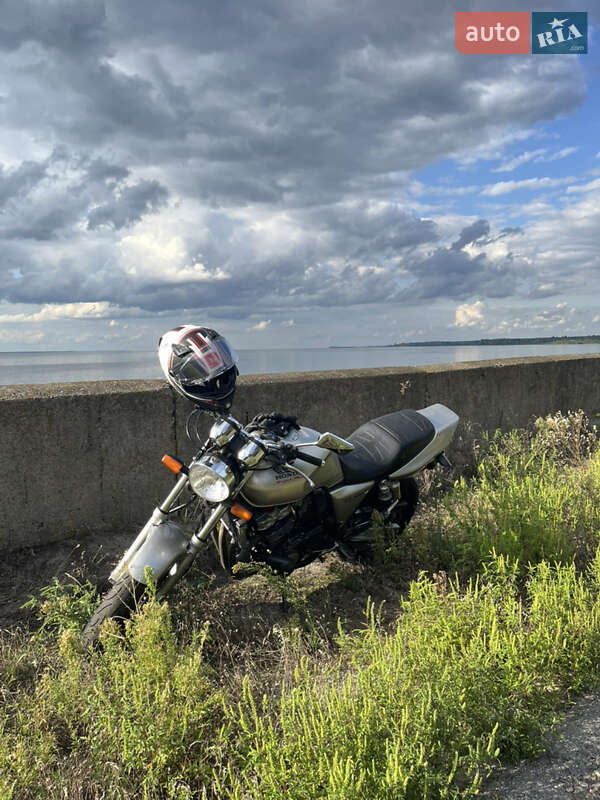 Honda CB 400SF 2001