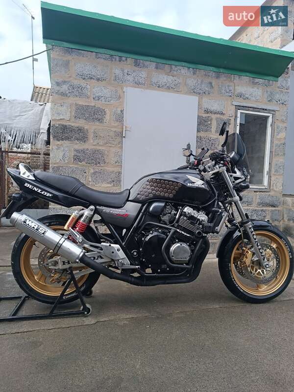 Мотоцикл Классік Honda CB 400SF 2003 в Слов'янську фото 80 Мотоцикл Классік Honda CB 400SF 2003 в Слов'янську